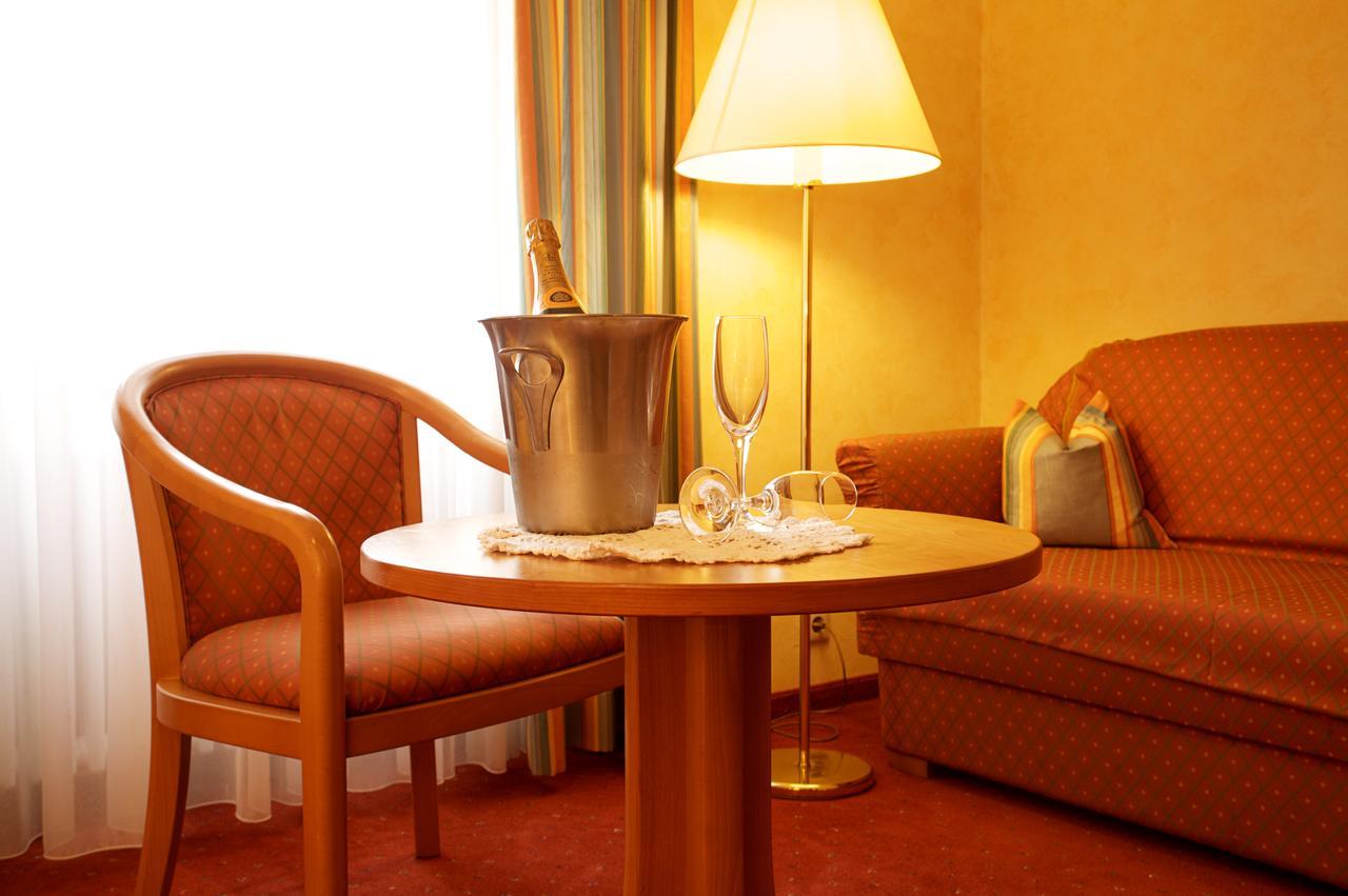 Gasthaus Hotel Kranz لاوفنبورغ المظهر الخارجي الصورة