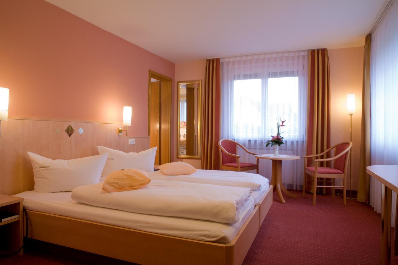 Gasthaus Hotel Kranz لاوفنبورغ المظهر الخارجي الصورة